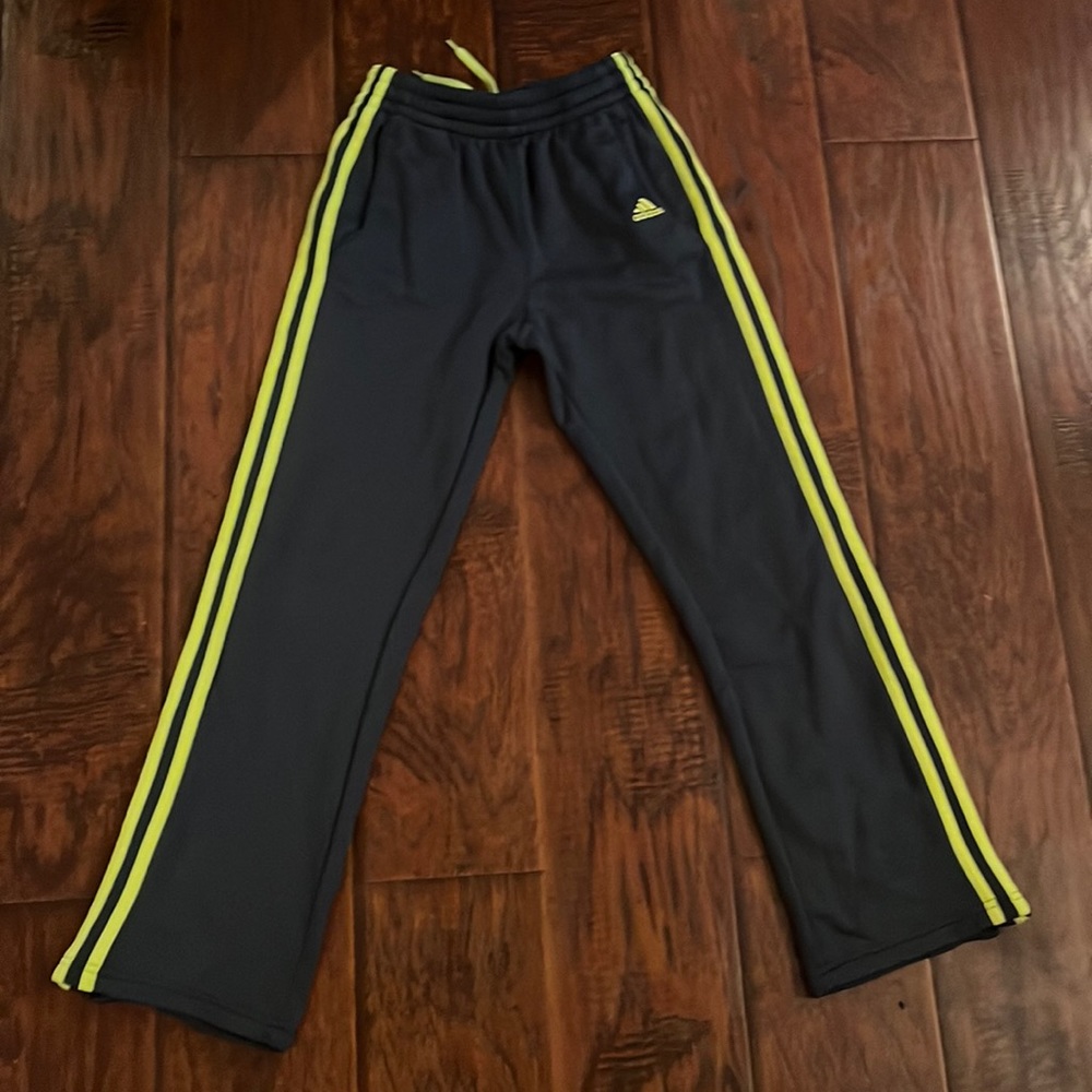 Adidas pants youth medium